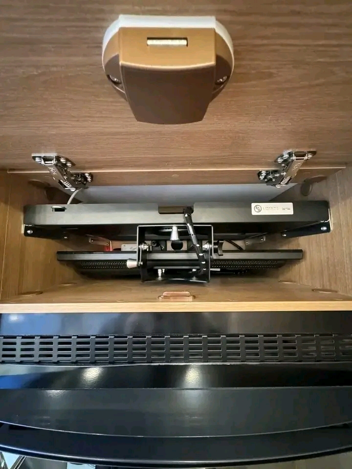 Rapido I 96 180Hp – Image 14