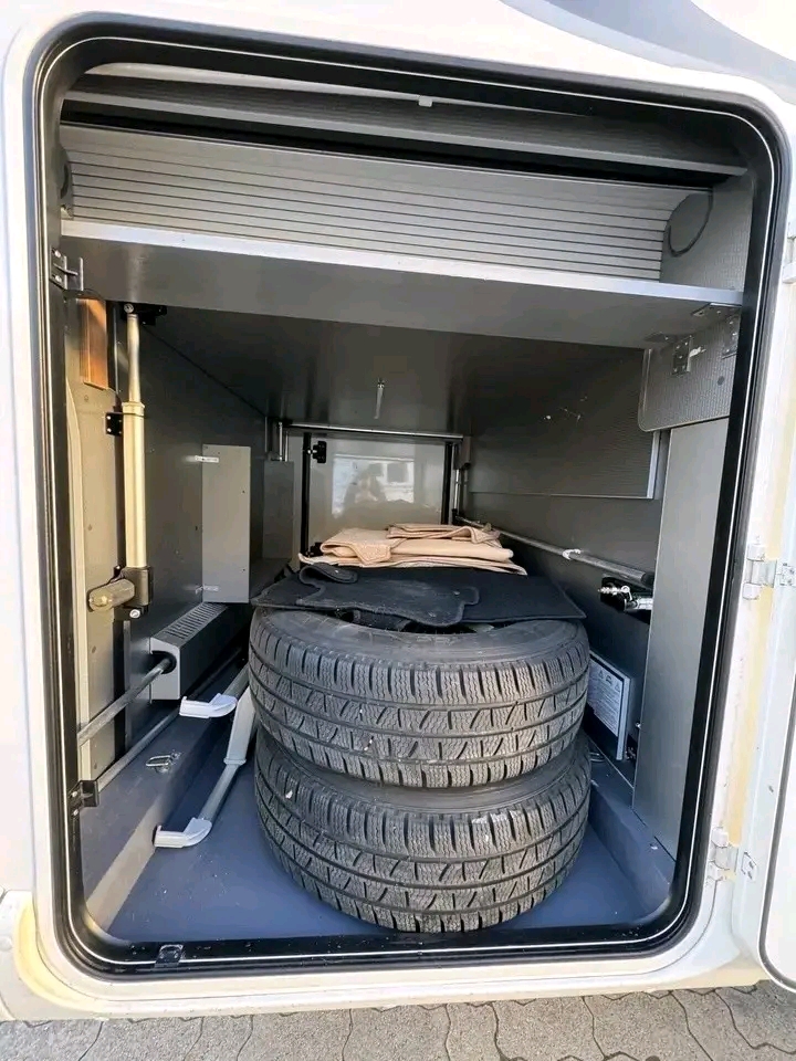 Rapido I 96 180Hp – Image 29