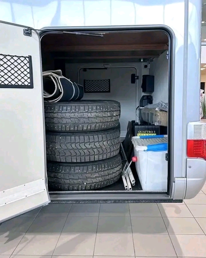 FIAT HYMER B 778 PL – Image 11