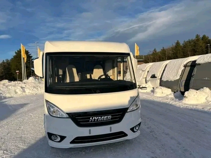 Hymer Exsis I-580 140ch 2,2 litres 2025 – Image 2