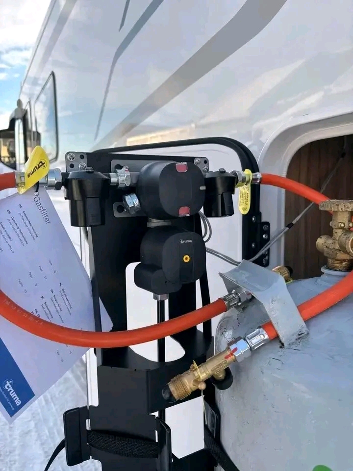 Hymer Exsis I-580 140ch 2,2 litres 2025 – Image 21