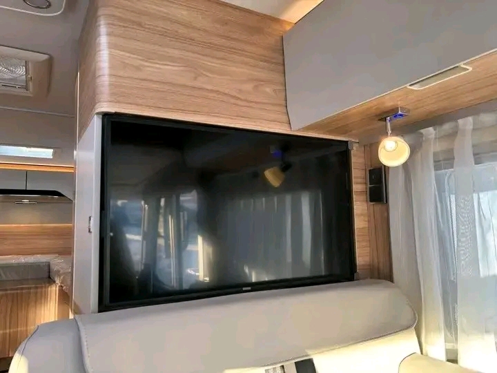 Hymer Exsis I-580 140ch 2,2 litres 2025 – Image 28