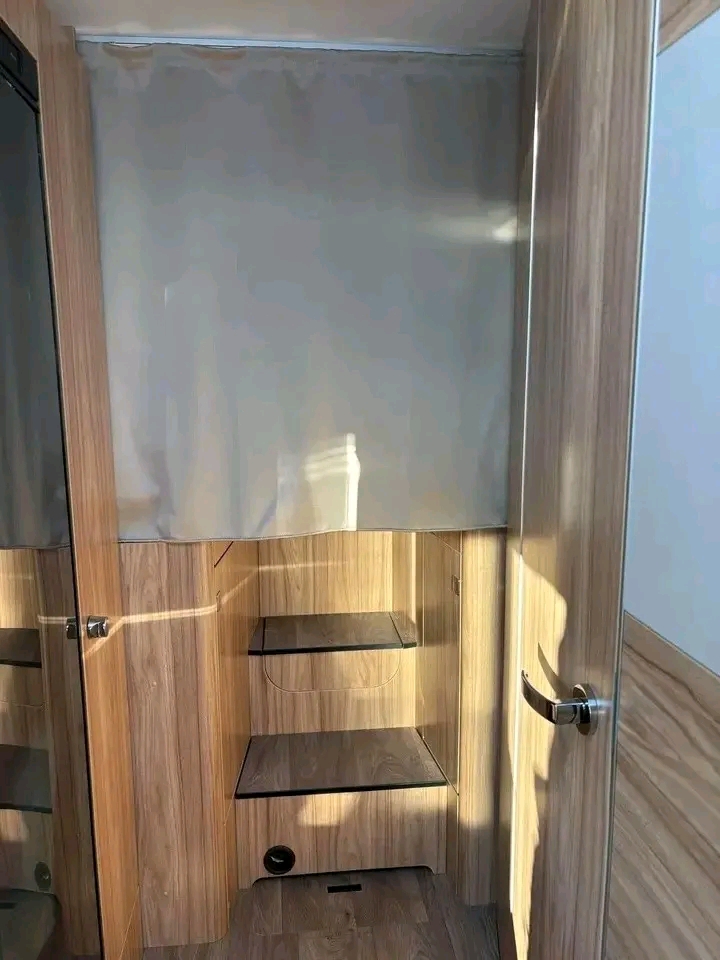 Hymer Exsis I-580 140ch 2,2 litres 2025 – Image 40