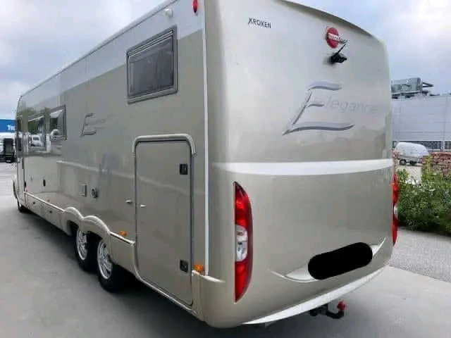 Bürstner ELEGANCE I 821-2/2009 – Image 2