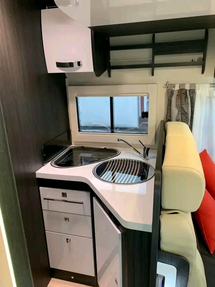 Benimar Mileo 295 148ch 2,3 litres 2016 – Image 19