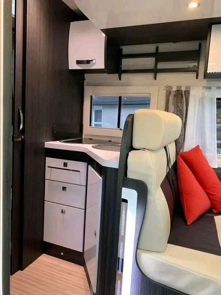 Benimar Mileo 295 148ch 2,3 litres 2016 – Image 20