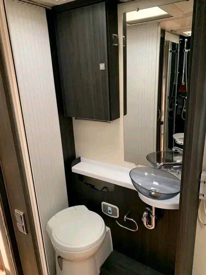 Benimar Mileo 295 148ch 2,3 litres 2016 – Image 32