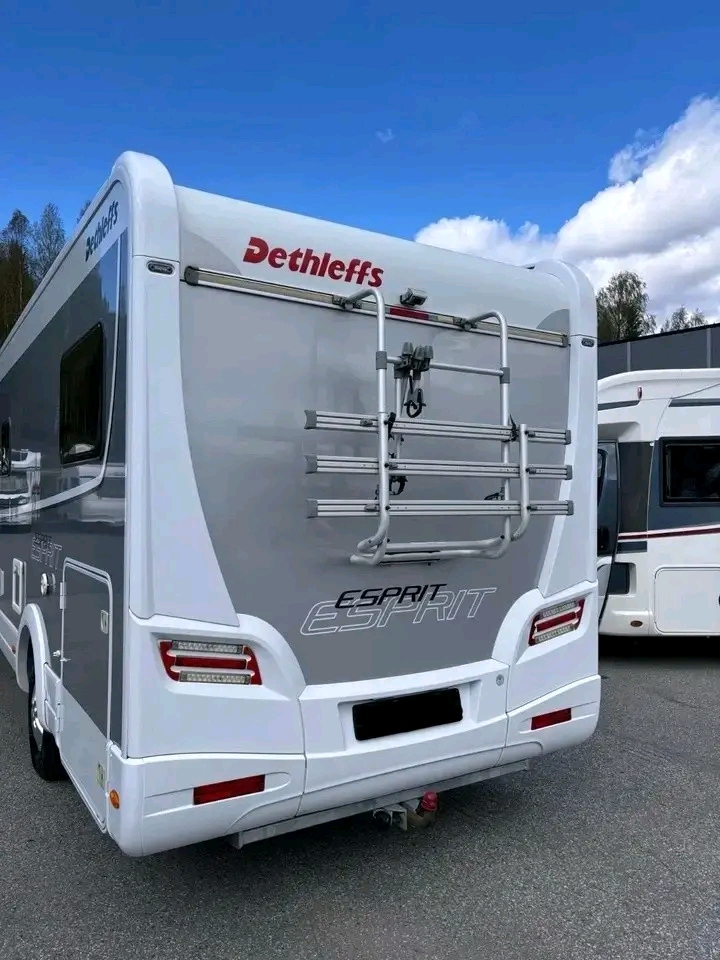 Dethleffs I 7150 Esprit 3L 177ch 2012 – Image 6