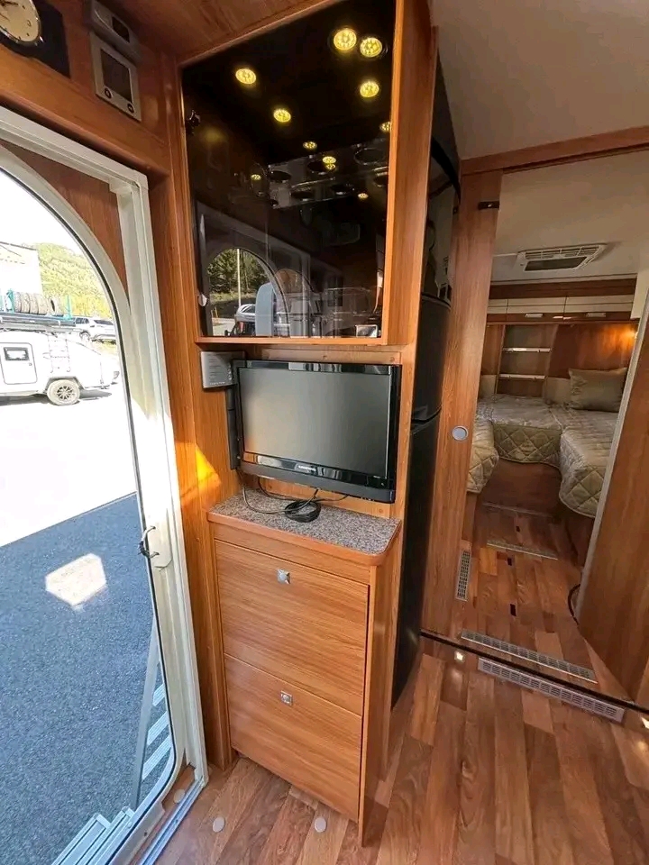 Dethleffs I 7150 Esprit 3L 177ch 2012 – Image 35