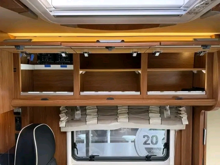 Dethleffs GLOBETROTTER XLI 177Hp 3L 2013 – Image 10