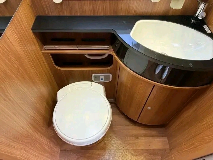 Dethleffs GLOBETROTTER XLI 177Hp 3L 2013 – Image 23