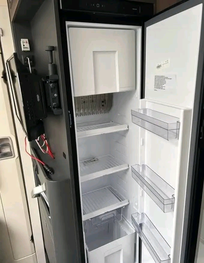 Adria Coral Supreme 670 – Image 21