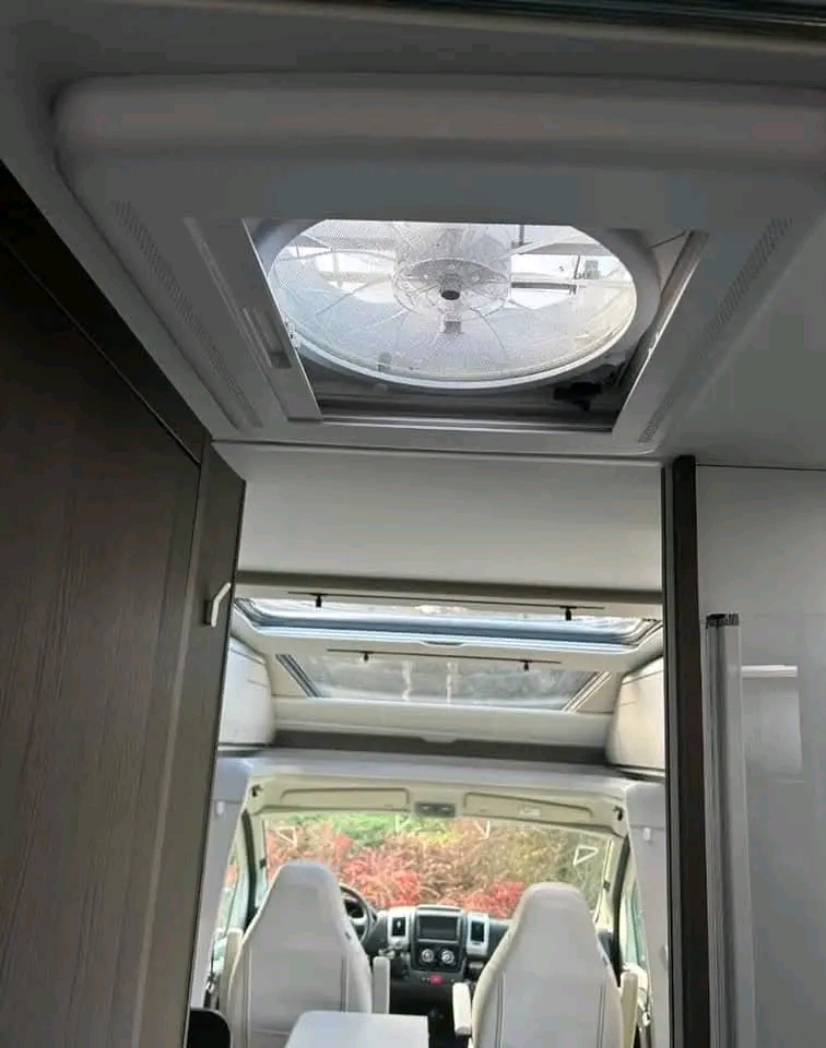 Adria Coral Supreme 670 – Image 24