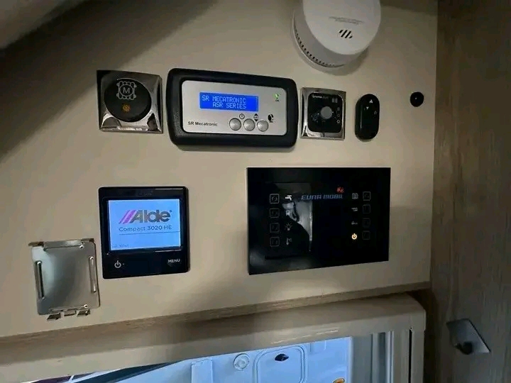 Eura Mobil Profila RS 730 EB – Image 15