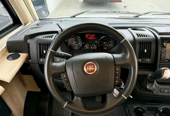 Eura Mobil Integra Line 720 QB 2,3L – Image 11