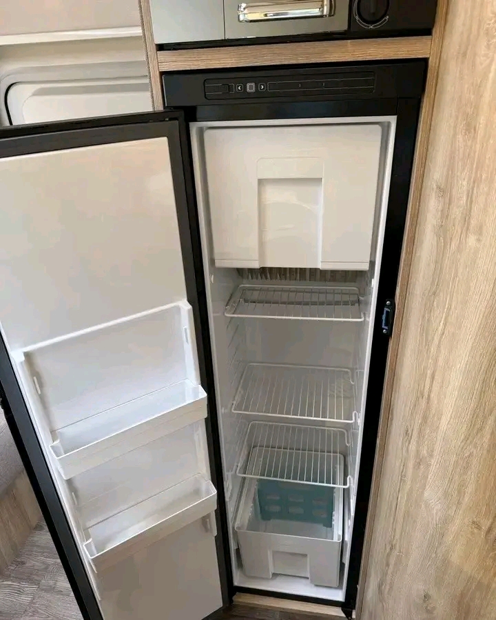 Eura Mobil Integra Line 720 QB 2,3L – Image 17