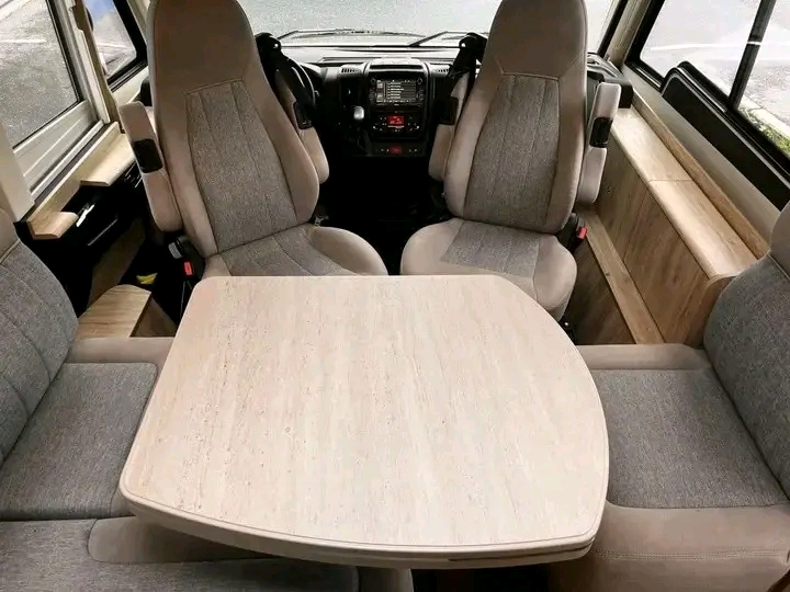 Eura Mobil IL 720 QB 177ch 2,3 litres 2018 – Image 11