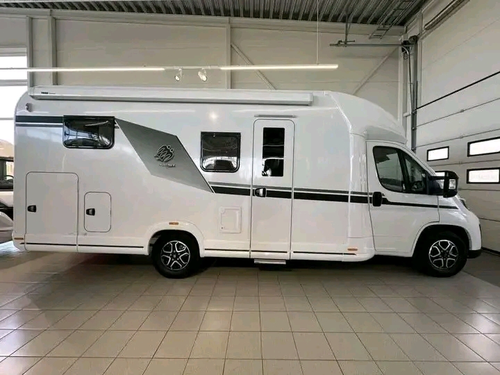 Knaus L!VE WAVE 700 MEG – Image 4