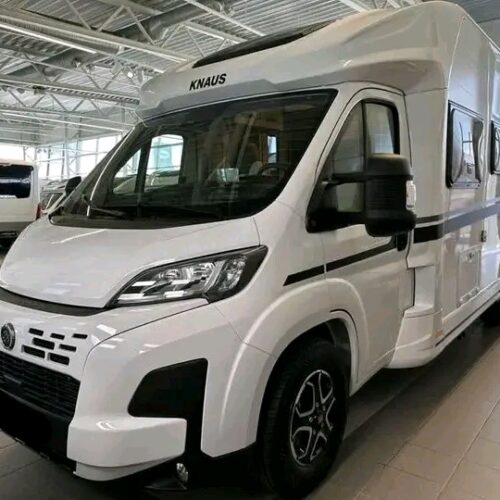 Knaus L!VE WAVE 700 MEG