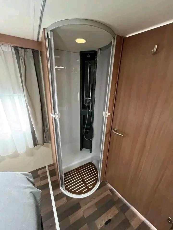 Fiat Knaus Sky Wave 700 MX – Image 15