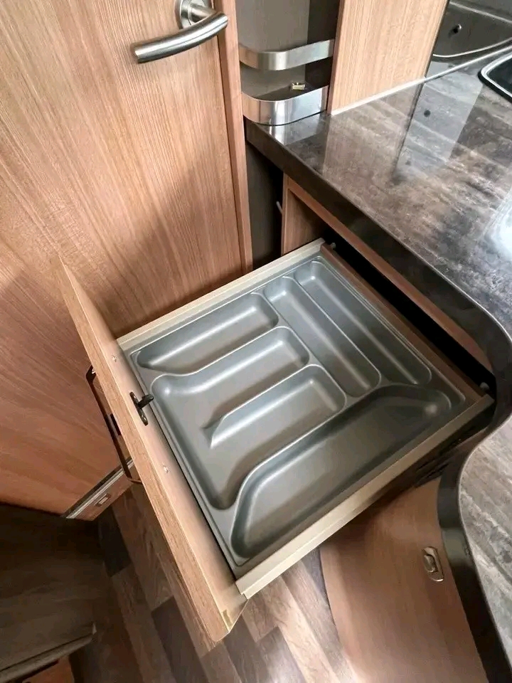 Fiat Knaus Sky Wave 700 MX – Image 19