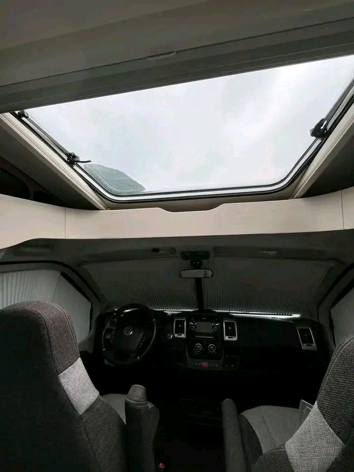 Fiat Knaus Sky Wave 700 MX – Image 24