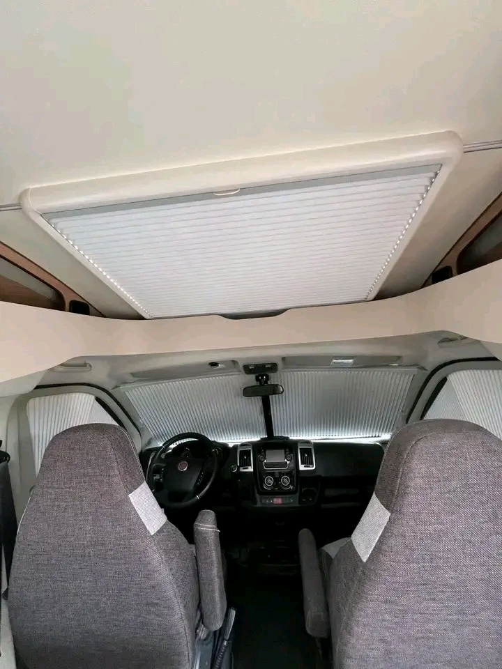 Fiat Knaus Sky Wave 700 MX – Image 25