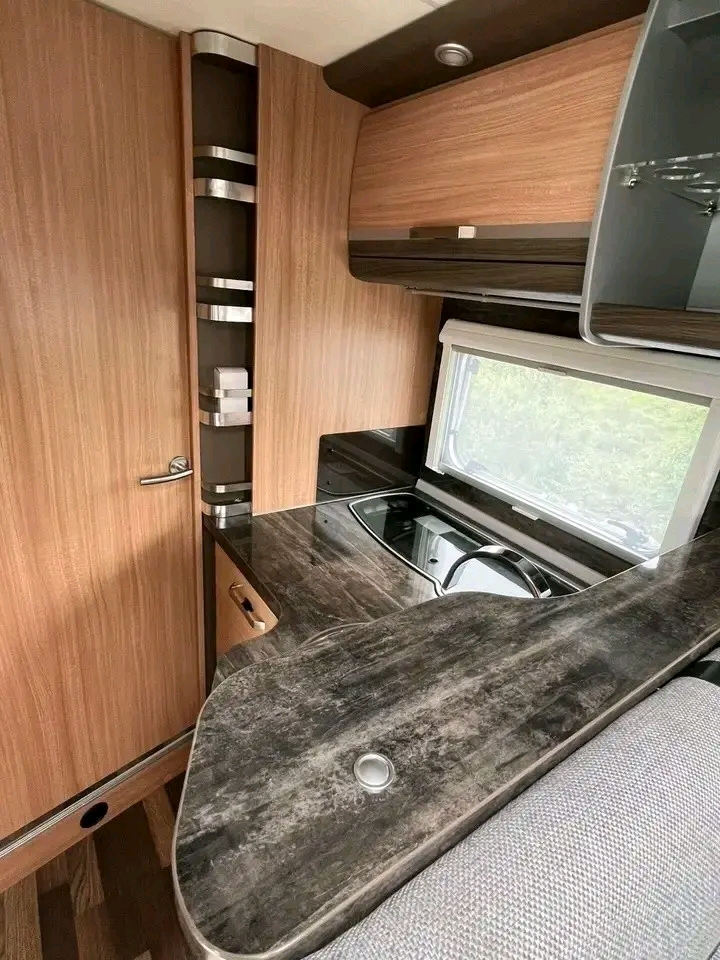 Fiat Knaus Sky Wave 700 MX – Image 27