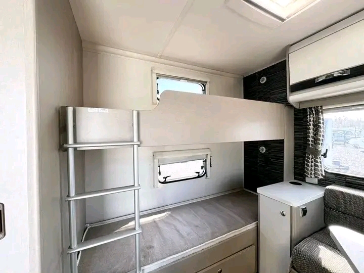 Sterling Eccles 590/6 de 2016 – Image 8