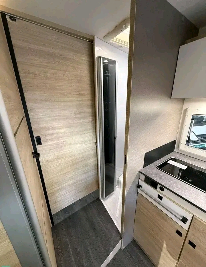 CHALLENGER 318 ANNIVERSARY EDITION – 2025 – Image 13