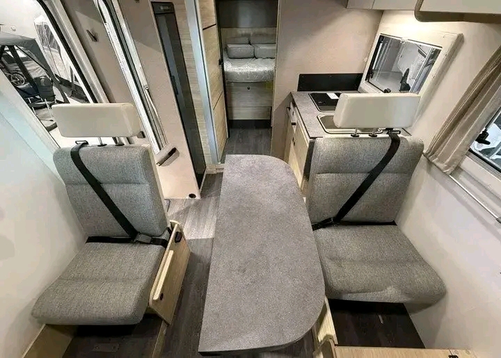 CHALLENGER 318 ANNIVERSARY EDITION – 2025 – Image 11