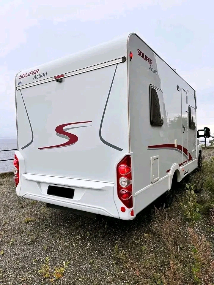 Capron Action T 671 130ch 2,3 litres 2011 – Image 35