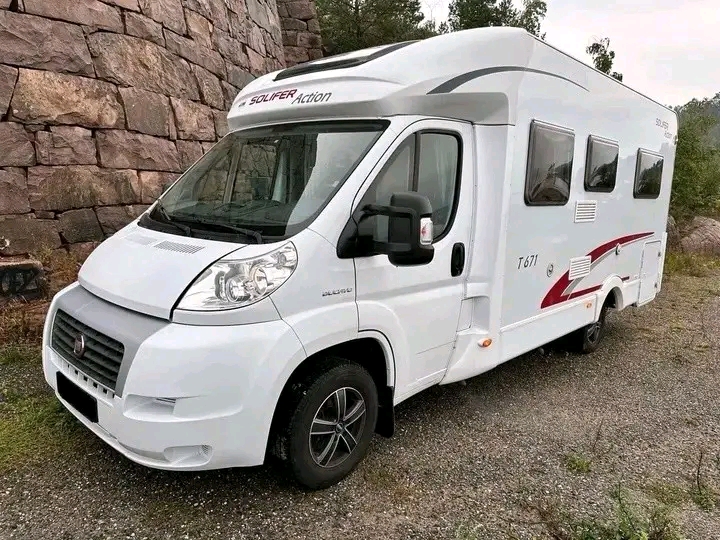 Capron Action T 671 130ch 2,3 litres 2011 – Image 31