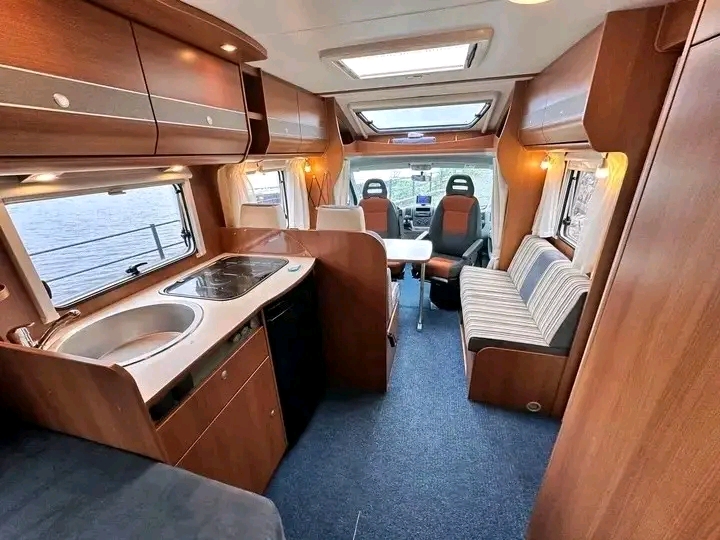 Capron Action T 671 130ch 2,3 litres 2011 – Image 25
