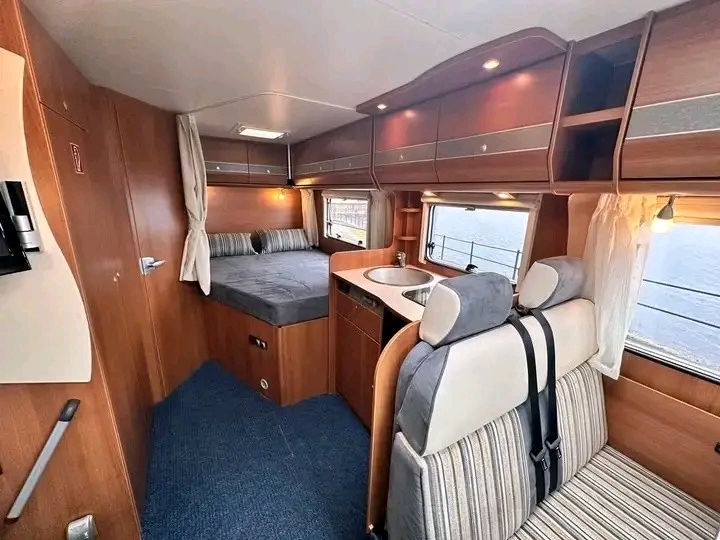 Capron Action T 671 130ch 2,3 litres 2011 – Image 18