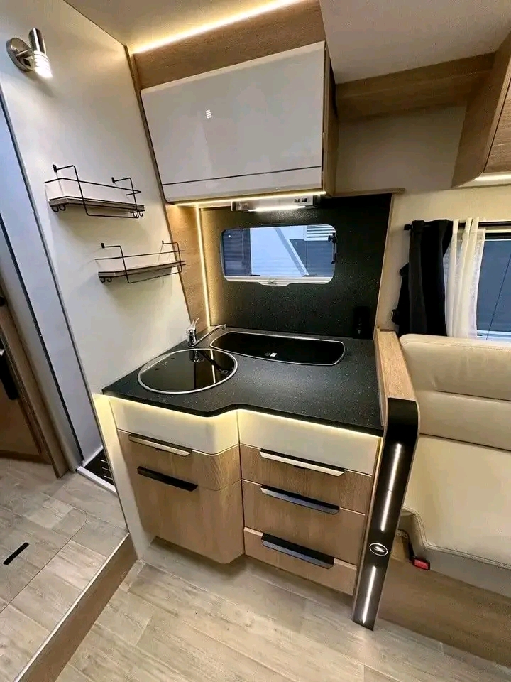 Solifer T740FE DB 2,3L 180ch 2023 – Image 18
