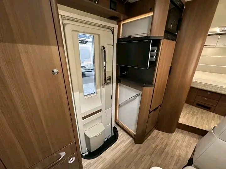 Finlandia I 740 150Hp 2,3L 2018 – Image 24