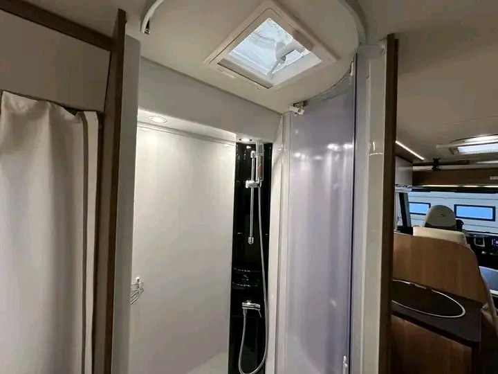 Finlandia I 740 150Hp 2,3L 2018 – Image 17
