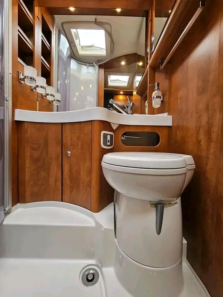 Carthago C-TOURER I 143 2,3L 148Hp 2015 – Image 13