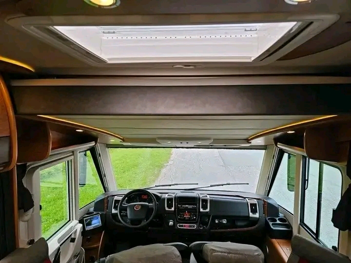 Carthago C-TOURER I 143 2,3L 148Hp 2015 – Image 8