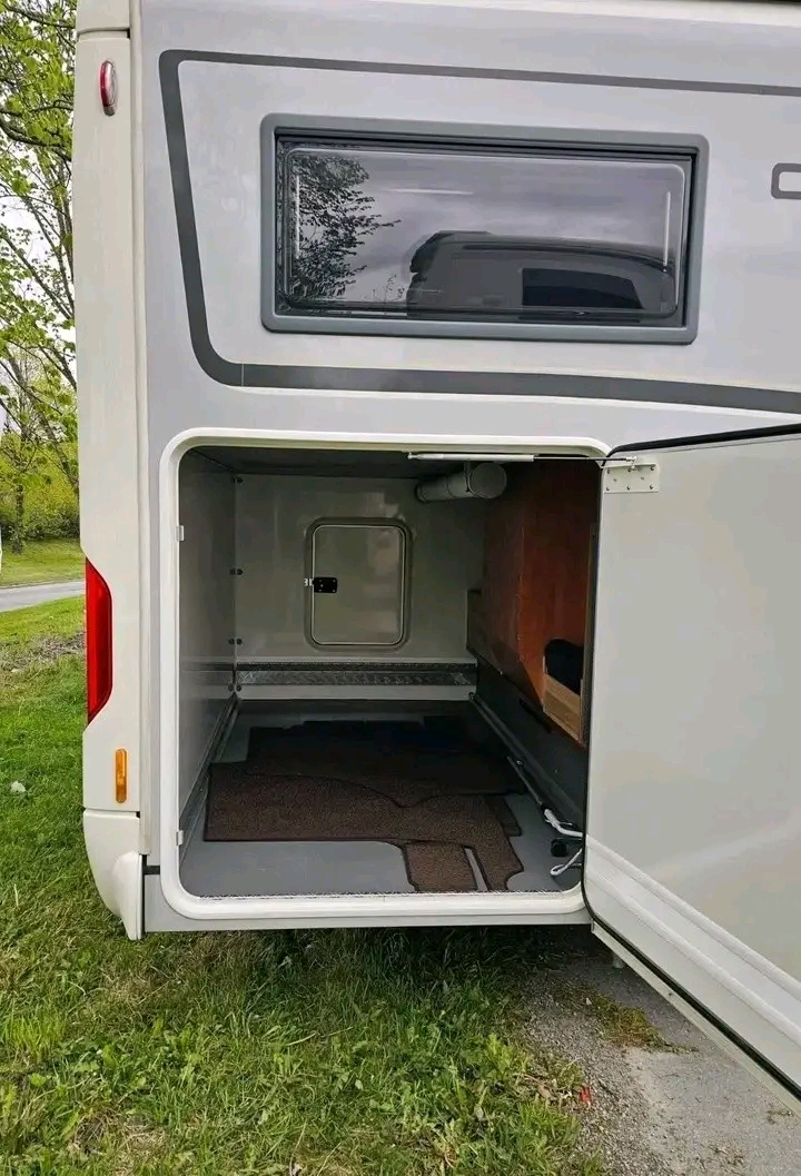 Carthago C-TOURER I 143 2,3L 148Hp 2015 – Image 3
