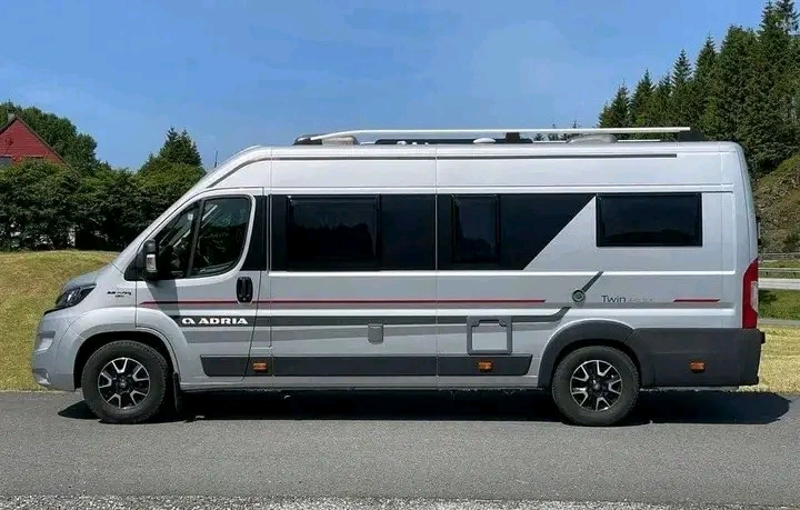 Adria Twin 640 SLX 2017 – Image 5